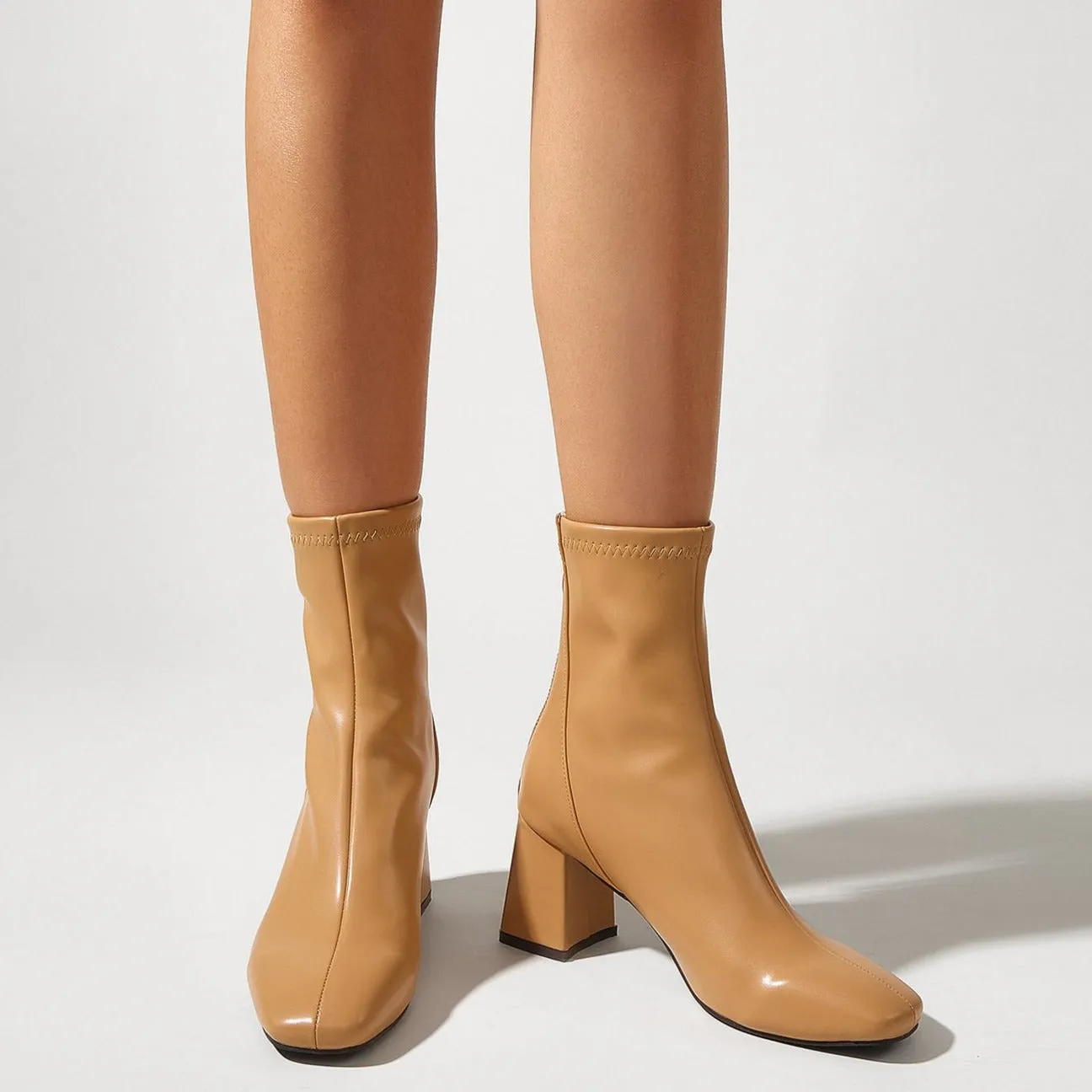 Minimalist Thick Heeled Back Zipper Short Boots