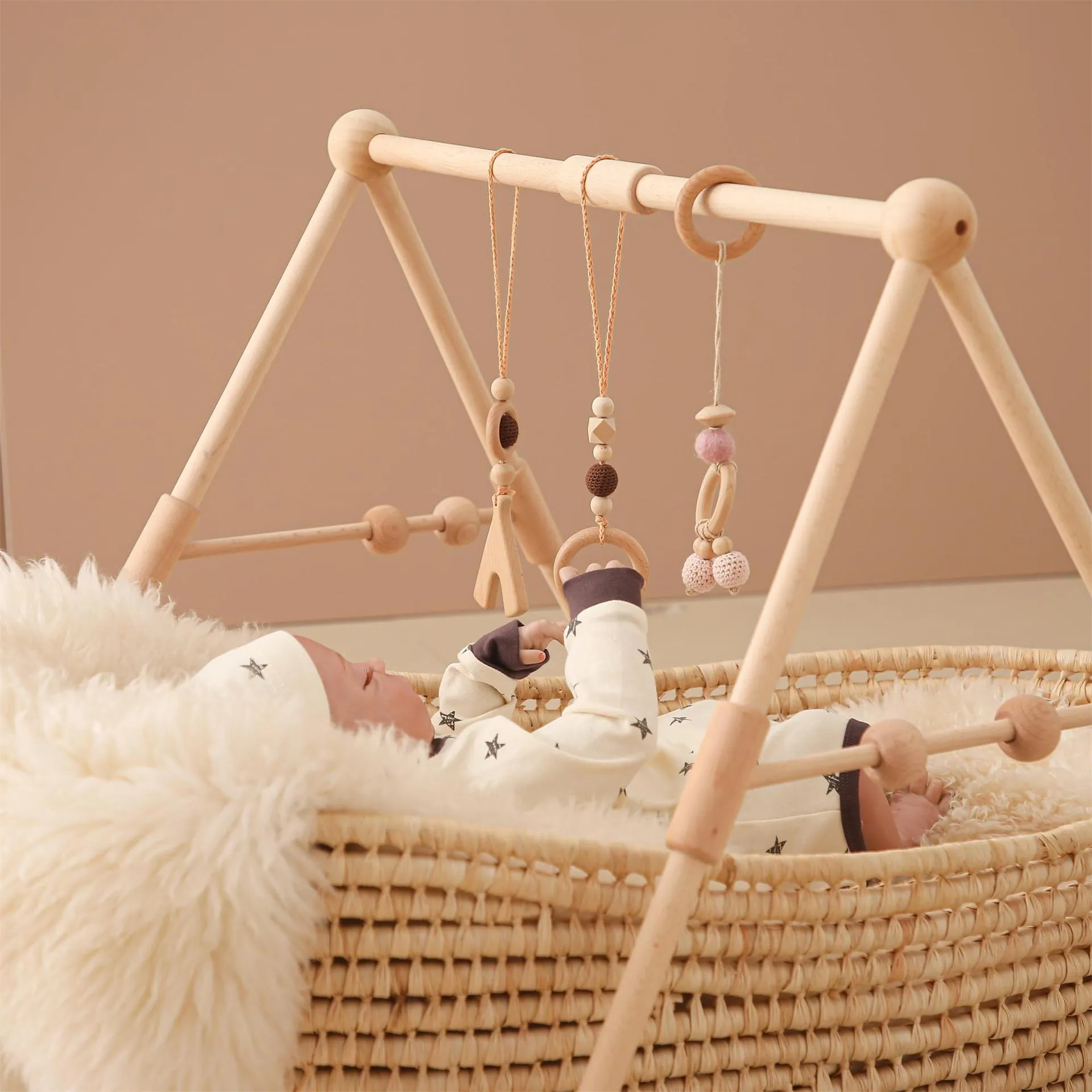 Newborn Baby Crib Fitness Rack