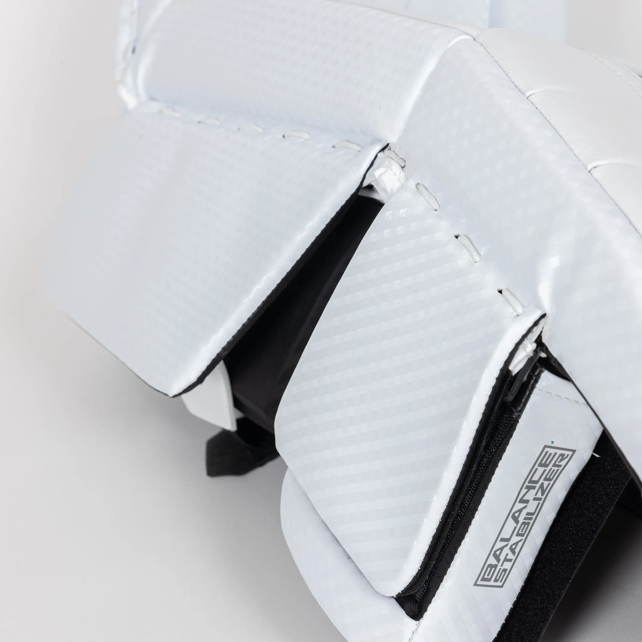 Vaughn Velocity VX1 Pro Carbon Senior Goalie Leg Pads