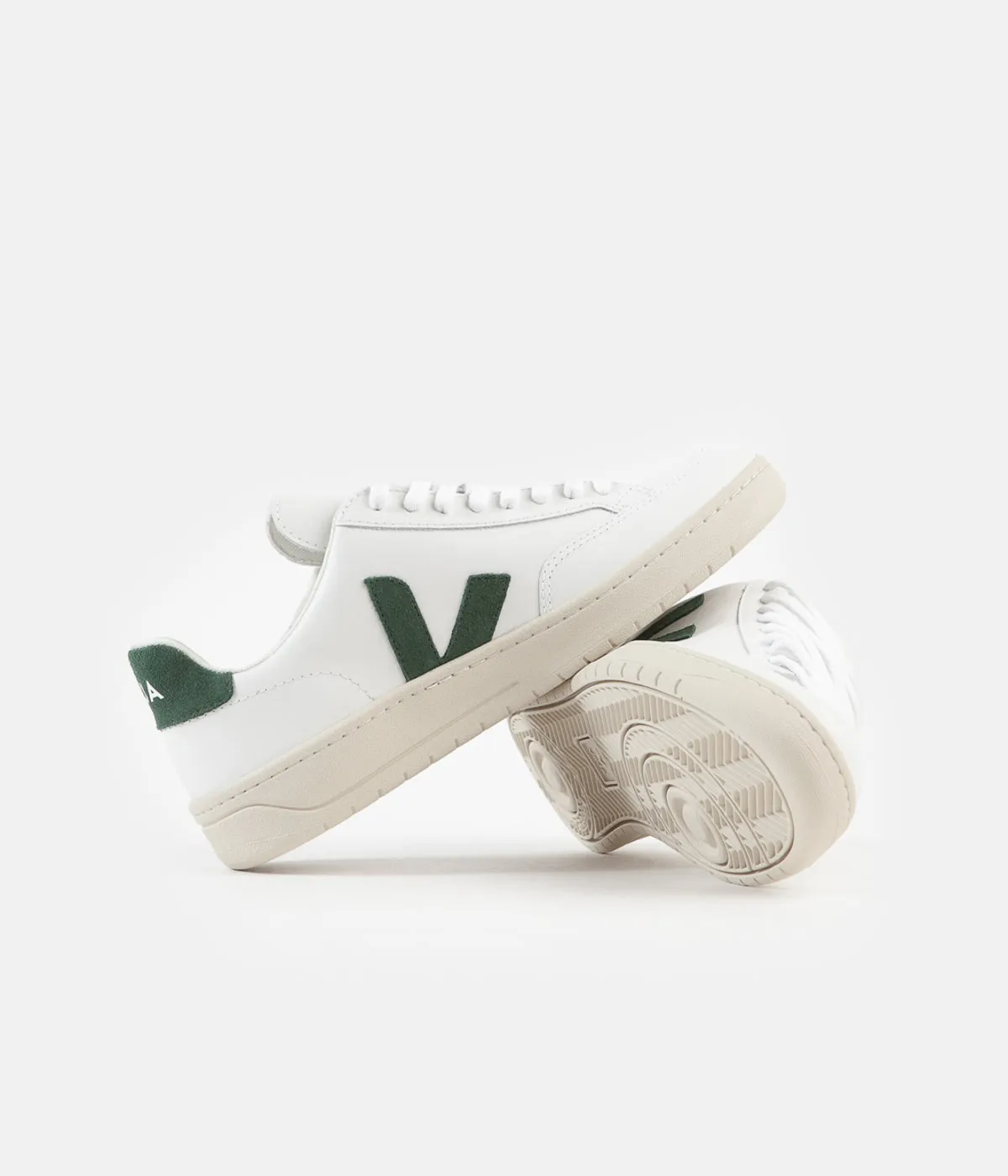 Veja Womens V-12 Leather Shoes - Extra White / Cyprus